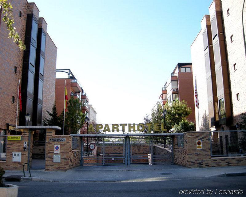 Aparthotel Convencion-Barajas Madrid Eksteriør billede